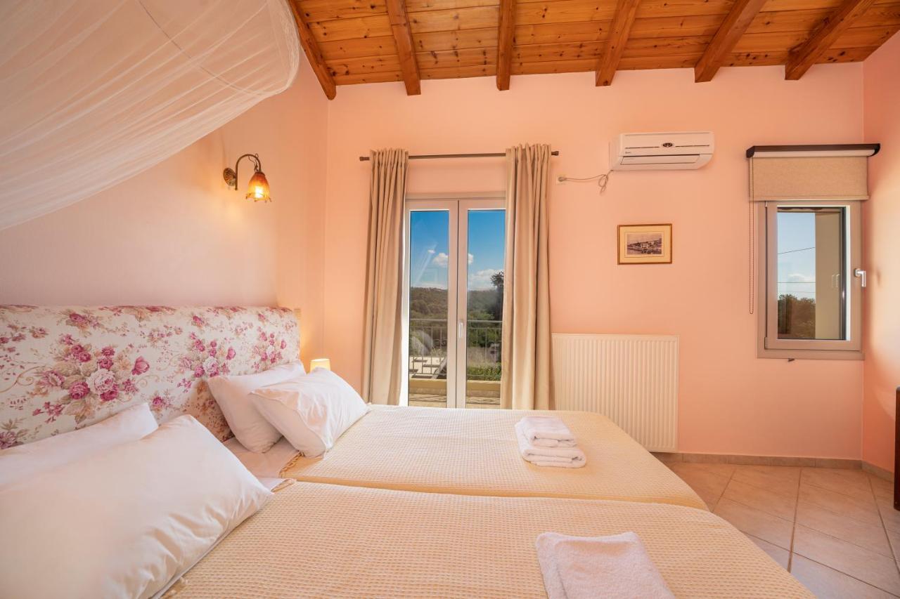 Villa Emily Фискардо Екстериор снимка