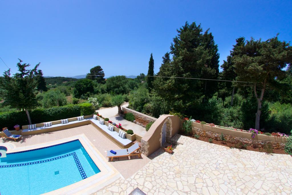 Villa Emily Фискардо Екстериор снимка
