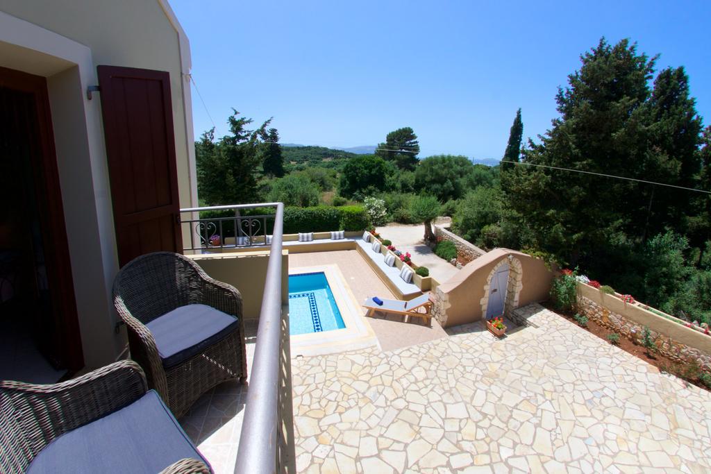 Villa Emily Фискардо Екстериор снимка