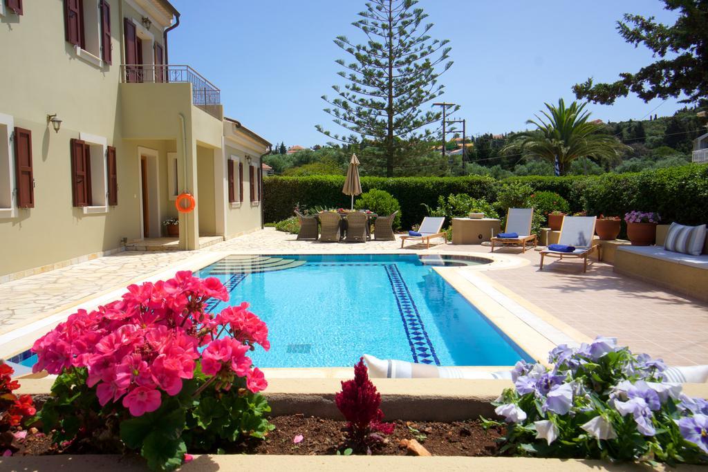 Villa Emily Фискардо Екстериор снимка