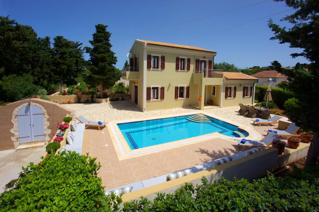 Villa Emily Фискардо Екстериор снимка