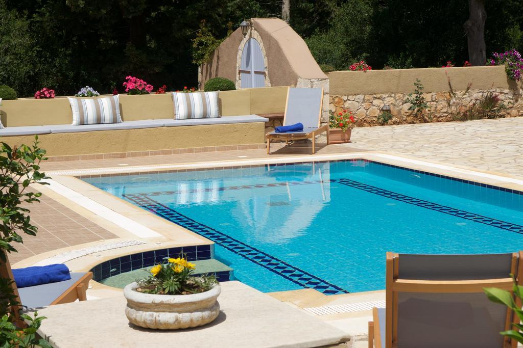 Villa Emily Фискардо Екстериор снимка