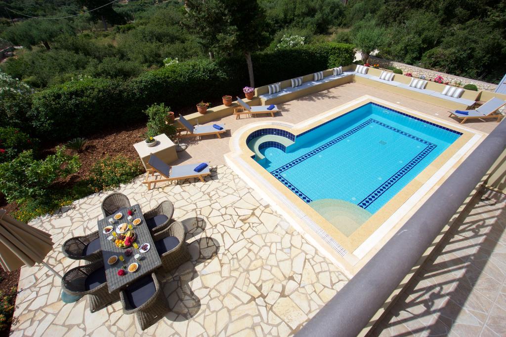 Villa Emily Фискардо Екстериор снимка